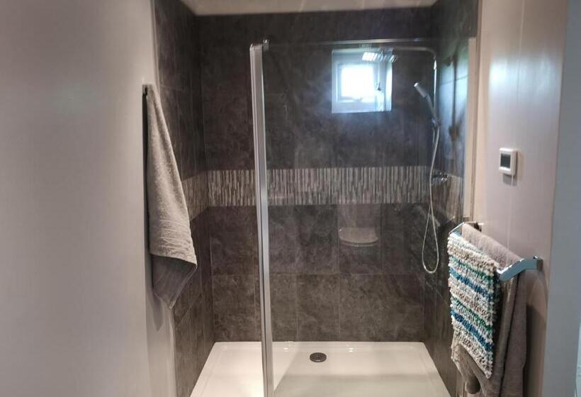 펜션 Honeysuckle Homestead