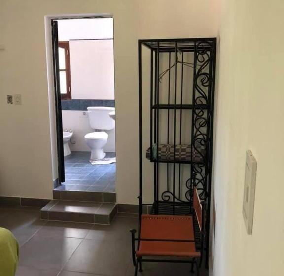 Pension Hostal Los Faroles Chicoana