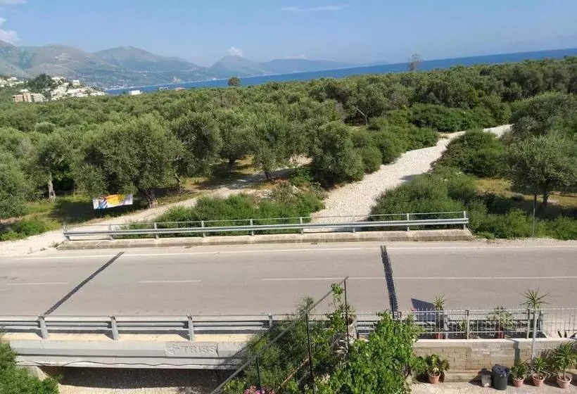 پانسیون Olive Lodge