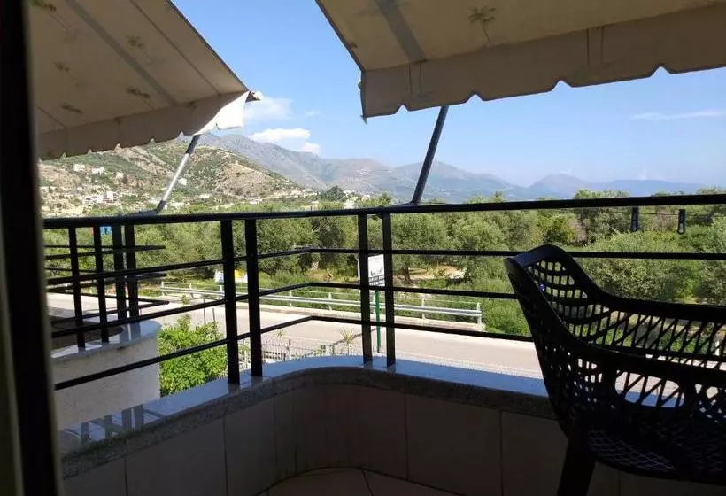 پانسیون Olive Lodge