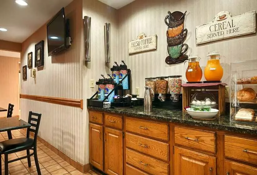 호텔 Baymont By Wyndham Chester Il