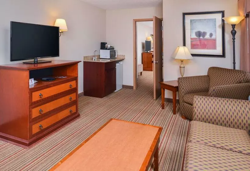 هتل Best Western Plus Rama Inn