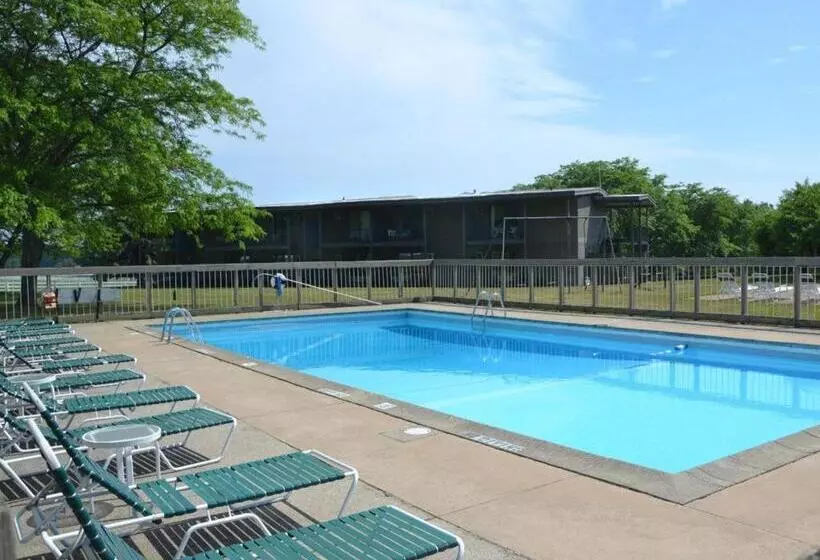 酒店 Birchwood Inn