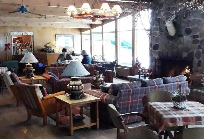 酒店 Birchwood Inn