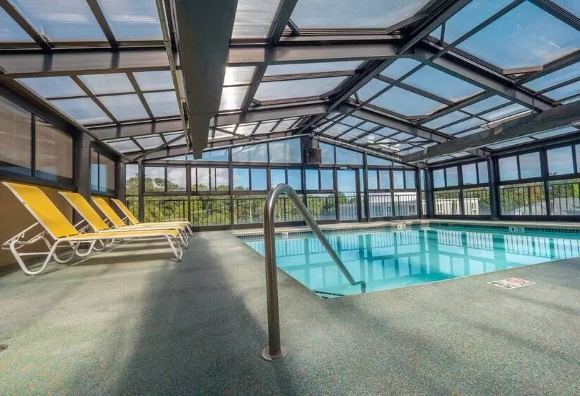 The Breakers Hotel & Suites