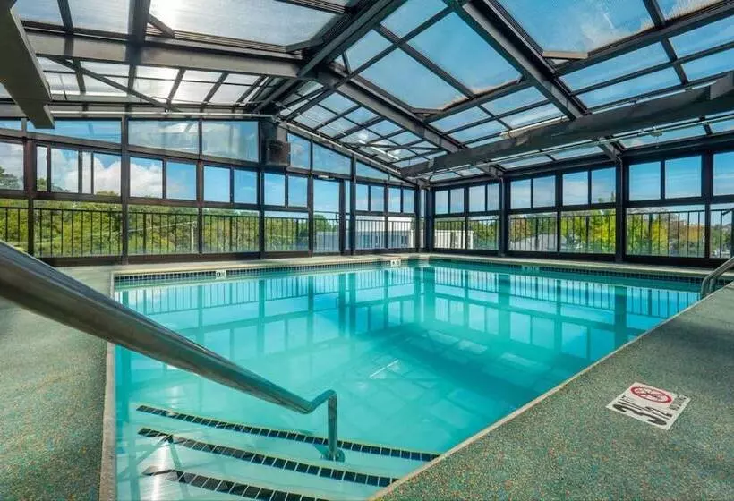 The Breakers Hotel & Suites