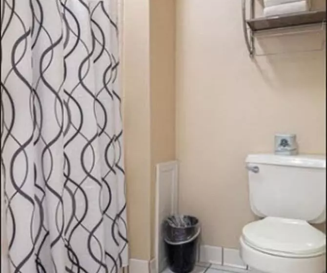 The Breakers Hotel & Suites