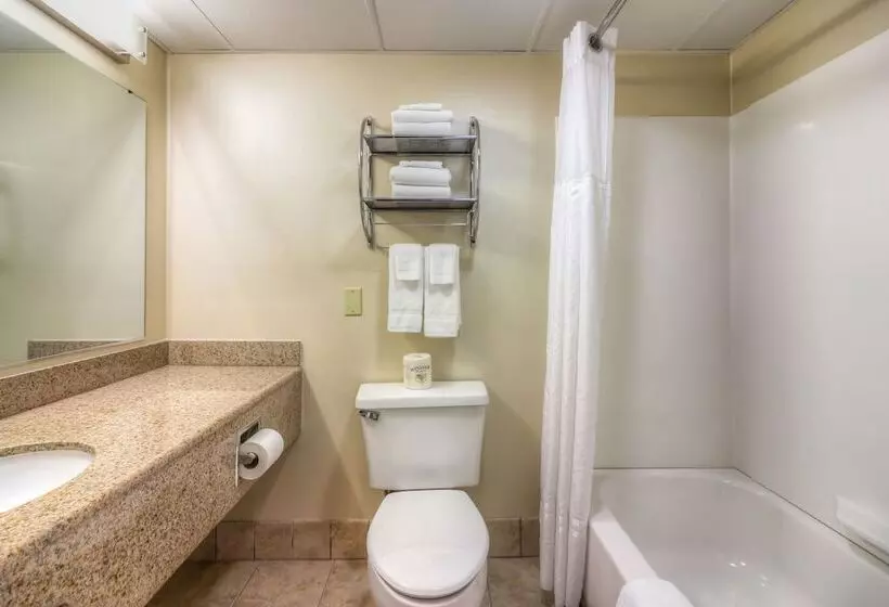 The Breakers Hotel & Suites