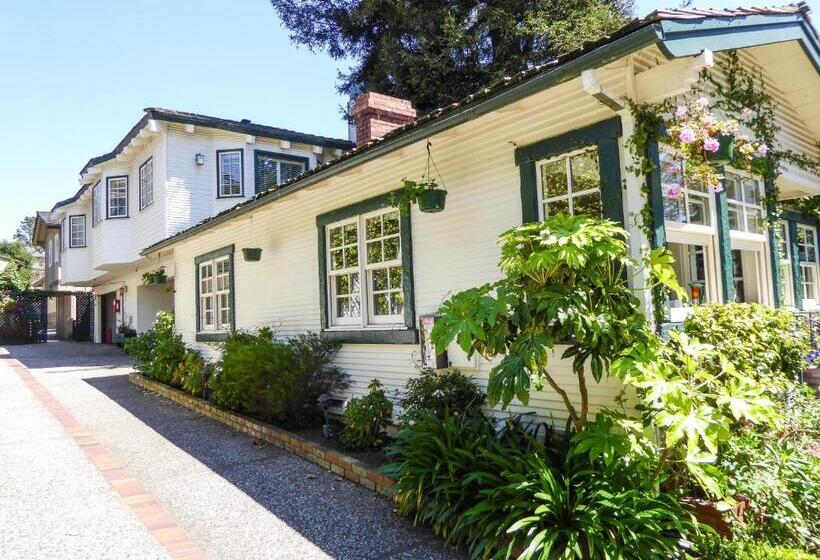 酒店 Briarwood Inn