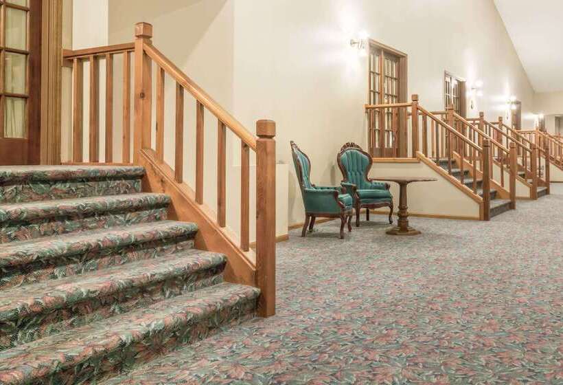 호텔 Days Inn By Wyndham Hutchinson