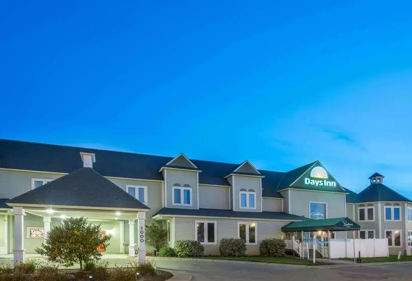 Hotelli Days Inn By Wyndham Hutchinson