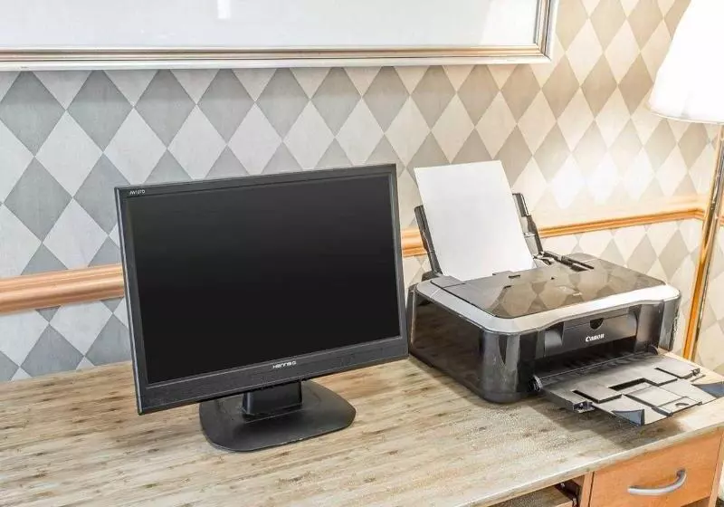 בית מלון כפרי Greentree Inn Denver Tech Center