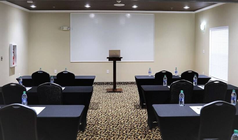 Hotel Super 8 By Wyndham High Point/greensboro