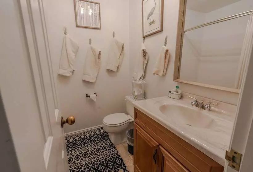 Отель The Blue Church Lodge