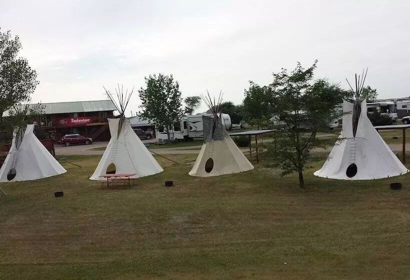 汽车旅馆  Badlands Hotel & Campground