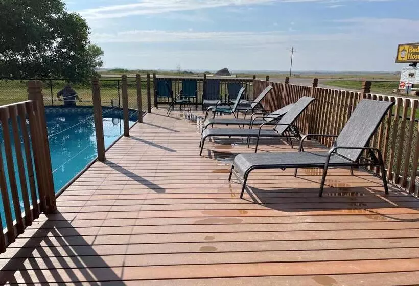 汽车旅馆  Badlands Hotel & Campground