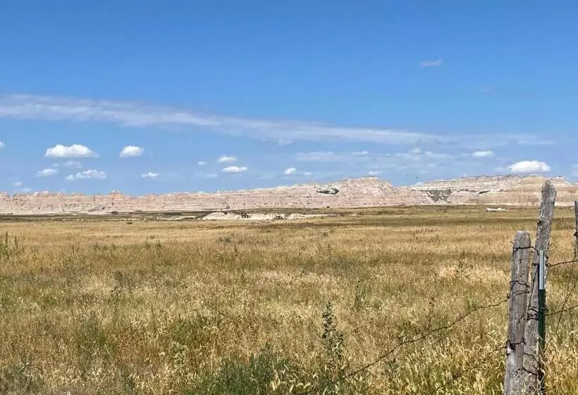 汽车旅馆  Badlands Hotel & Campground