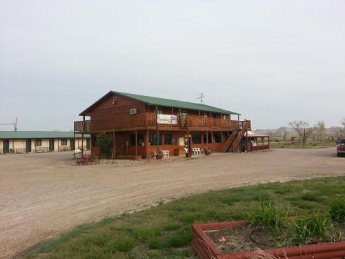 מוטל Badlands Hotel & Campground