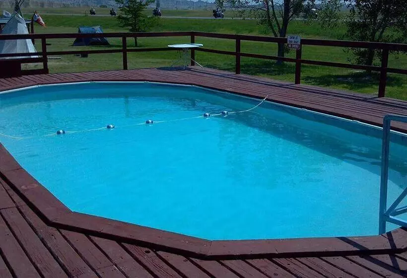 汽车旅馆  Badlands Hotel & Campground