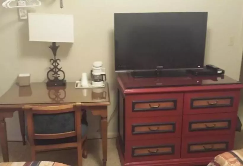 汽车旅馆  Badlands Hotel & Campground