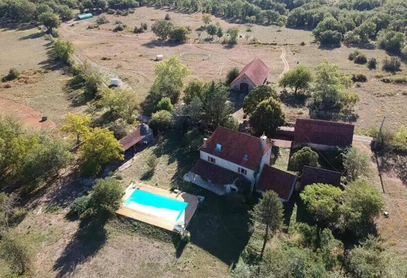 Aamiaismajoitus (B&B) Mas De Peyrelongue
