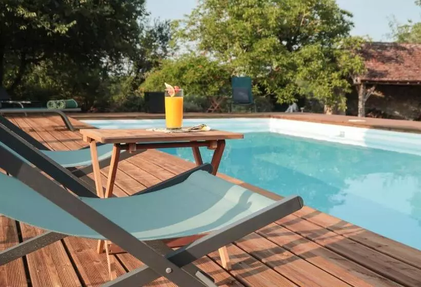 Aamiaismajoitus (B&B) Mas De Peyrelongue