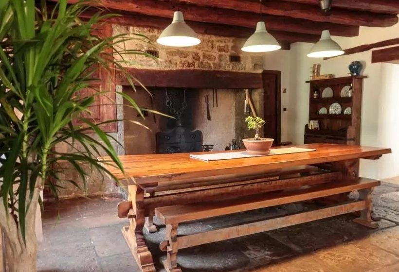 Aamiaismajoitus (B&B) Mas De Peyrelongue