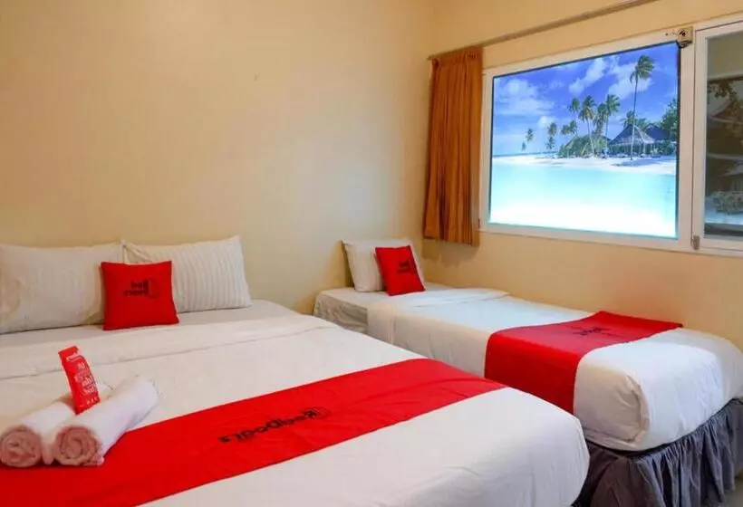ホテル Reddoorz @ Jalan Setiabudi Semarang 2