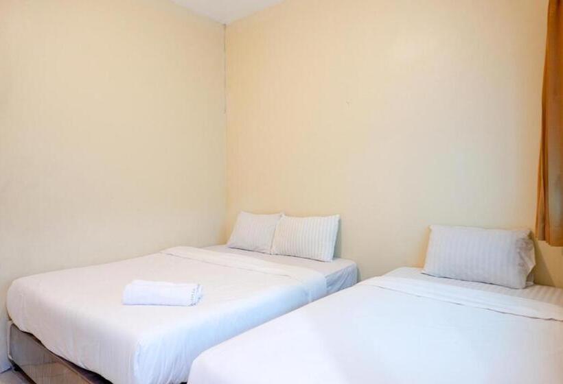 Hotel Reddoorz @ Jalan Setiabudi Semarang 2