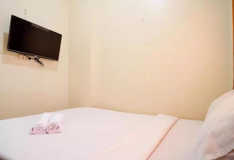 ホテル Reddoorz @ Jalan Setiabudi Semarang 2