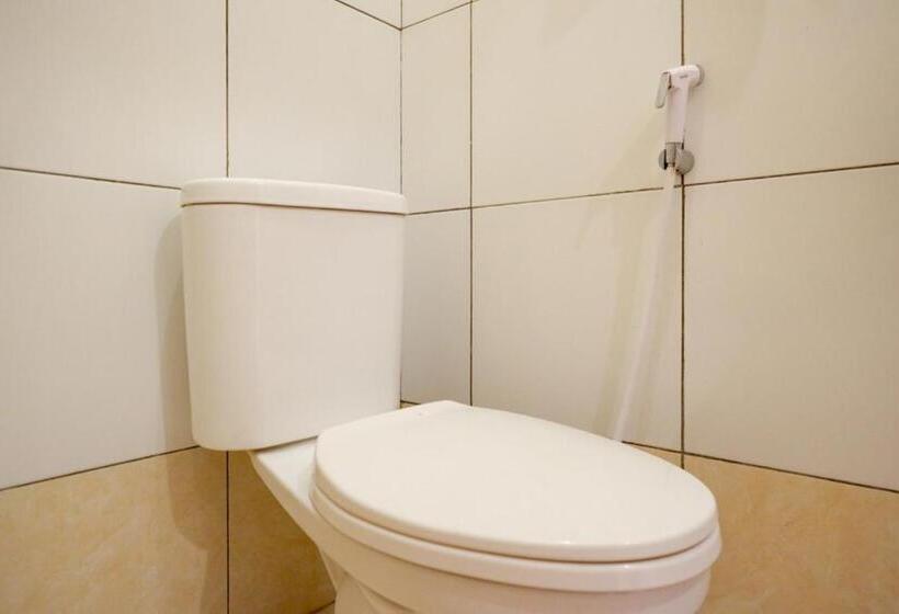 Hotel Reddoorz @ Jalan Setiabudi Semarang 2