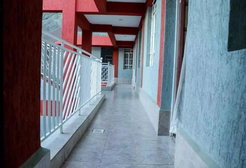 پانسیون Rosedale Apartments