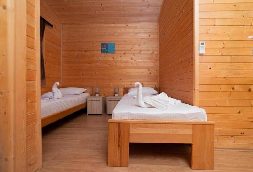 پانسیون Sunny Garden