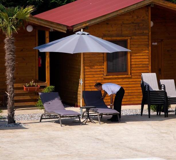 پانسیون Sunny Garden