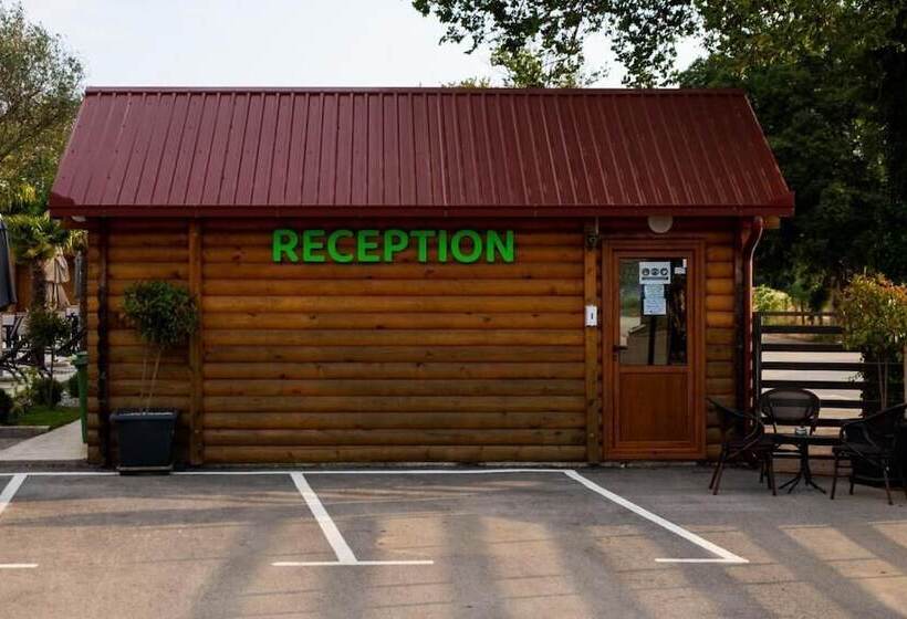 پانسیون Sunny Garden