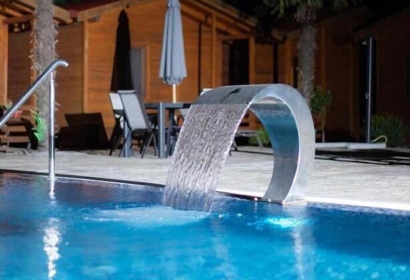 پانسیون Sunny Garden