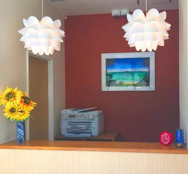 Ten Point Hotel Airport