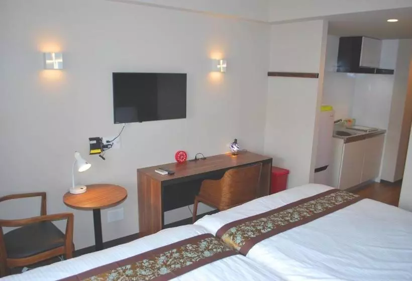 Ten Point Hotel Airport