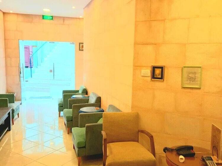 هتل Petra Town Check Inn