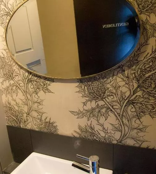 ペンション Aaron Glen Guest House