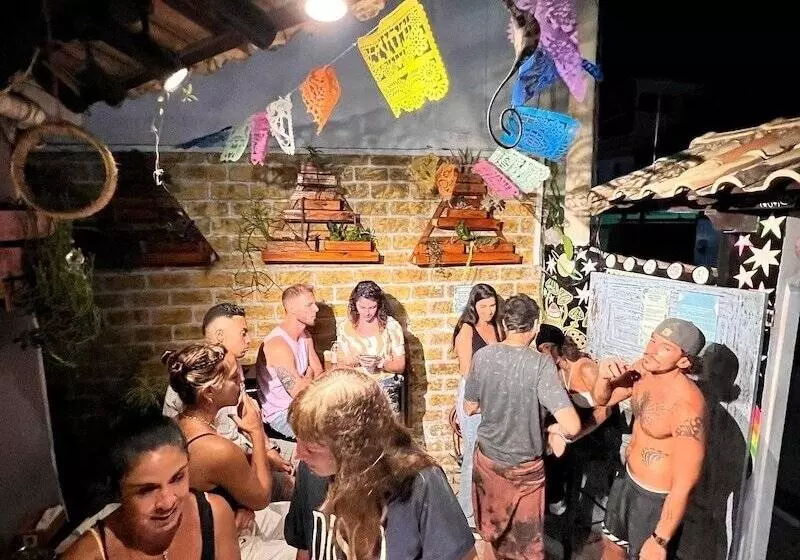 پانسیون Chamos Hostel Cultural