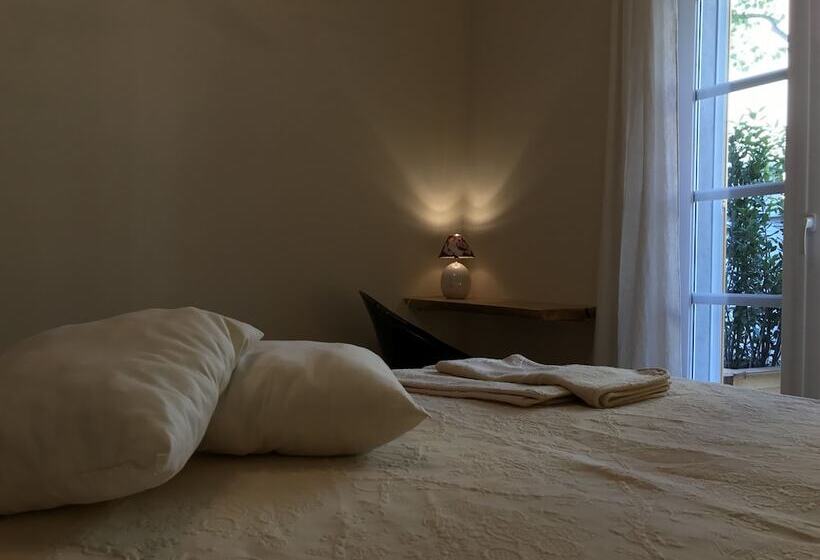 ペンション Liberty Room And Breakfast