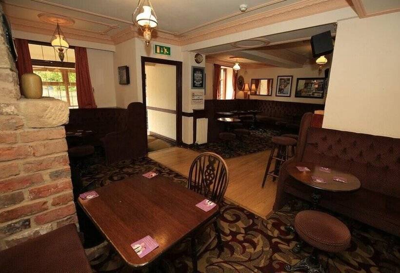 Retkeilymaja The Navigation Tavern