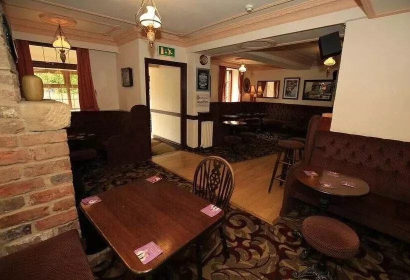 Retkeilymaja The Navigation Tavern