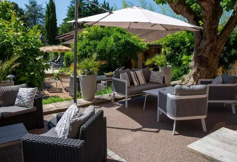 Hotelli Des Dauphins