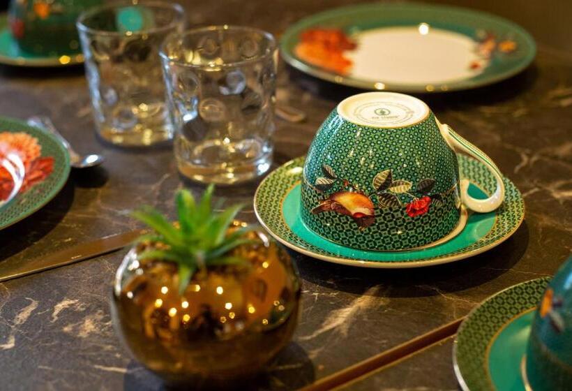 ホテル Des Dauphins