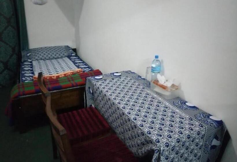 ホテル Kilimanjaro Mad Monkey S