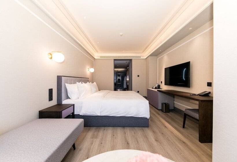 Отель Mercure Xian Qujiang