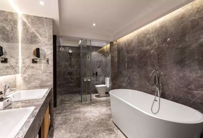 Hotelli Ramada Encore By Wyndham Kunming West