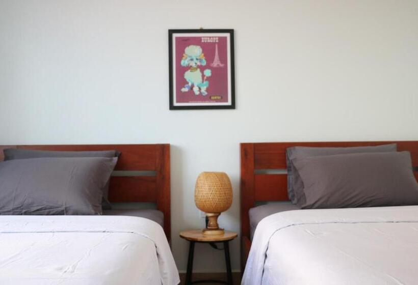 هتل Sorya Guesthouse & Dolphin Tours